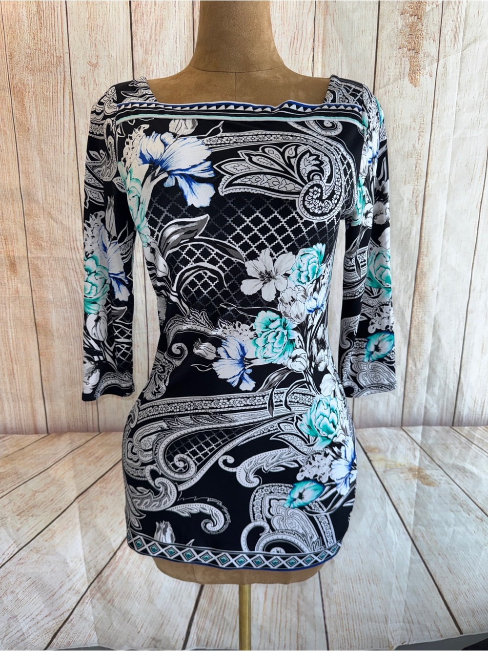White House Black Market Black Floral Boatneck Mini Dress w/ Aqua, Jersey knit M